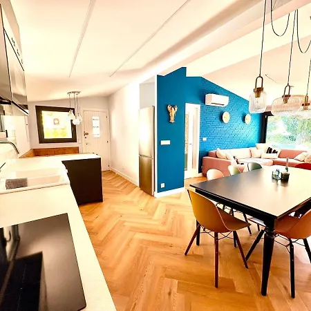 Pool&beach Private Access Villa